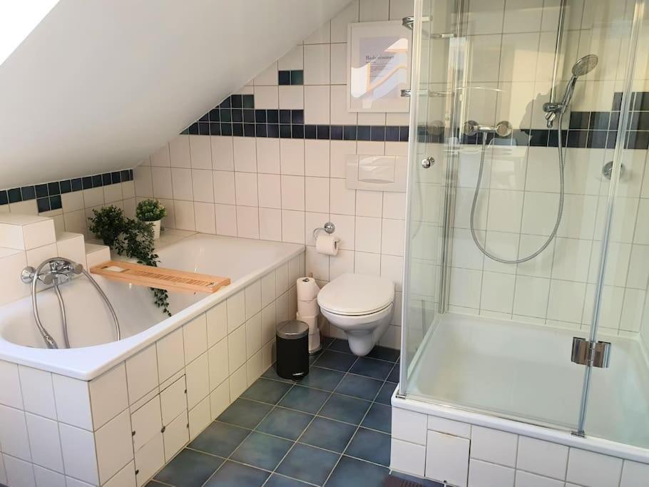 Modernes Und Ruhiges Appartement Mit Loggia Marl Buitenkant foto