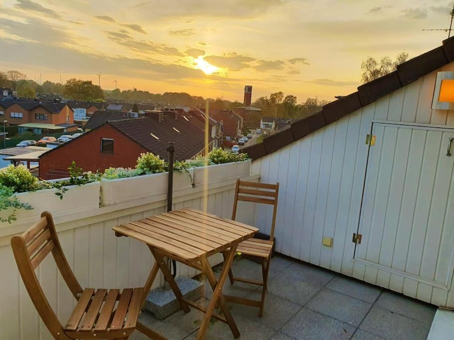Modernes Und Ruhiges Appartement Mit Loggia Marl Buitenkant foto