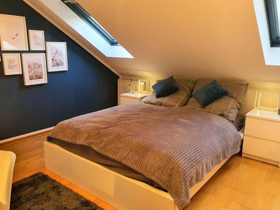 Modernes Und Ruhiges Appartement Mit Loggia Marl Buitenkant foto