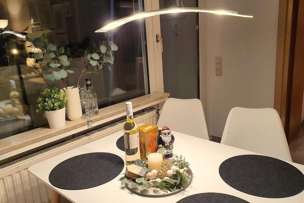 Modernes Und Ruhiges Appartement Mit Loggia Marl Buitenkant foto